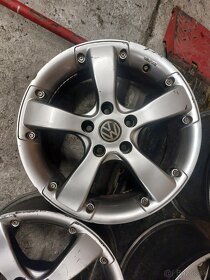 Predám originál VW disky R16 ET35 5x112 7J 4ks - 4