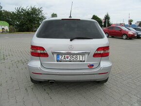 Mercedes-Benz B180 - 4