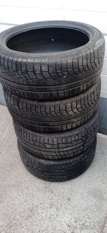 Predám zimné pneumatiky 215/40R17 - 4