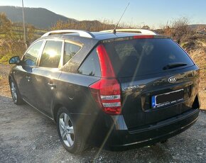 Predám Kia Ceed SW 1.6 CRDi 2008 nafta - 4