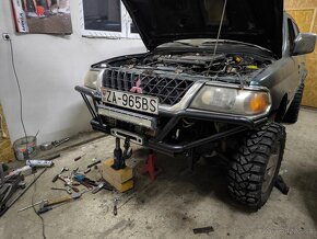 Mitsubishi Pajero šport 2,5 - 4