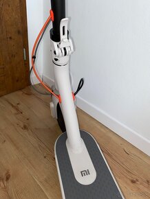 Xiaomi MI Electric Scooter 3 - 4