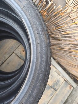 225/40 R18 - 4