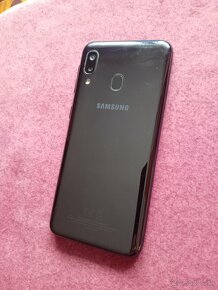 Samsung A20e - 4