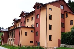 MLYNKY - HOTEL GERAVY 36 APARTMÁNOV - 5 PODLAŽÍ. - 4