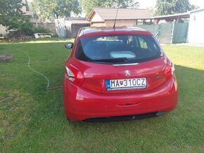 Predám peugeot 208 1,2 VTi 60kw - 4