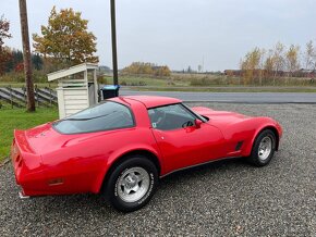 Chevrolet Corvette C3 5,7 V8 - 4