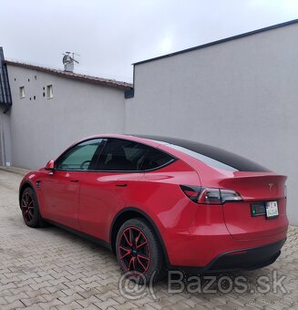 Tesla model Y Long Range - 4