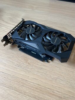 Predám grafickú kartu GeForce GTX 1650 4GB - 4