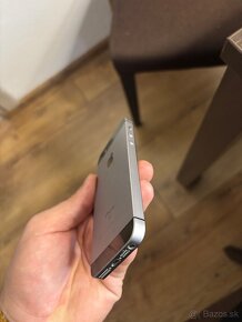 Apple iphone SE space grey - 4