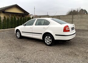 ŠKODA OCTAVIA 1.6 ELEGANCE - 4