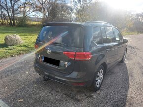 VW TOURAN 2.0TDI DSG 06/2020 7-MIESTNY REZERVOVANÉ - 4