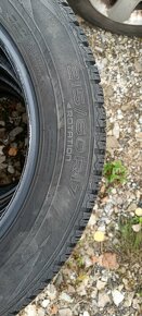 215/60r17 - 4