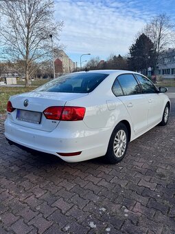 Volkswagen Jetta 1.6TDI - 4