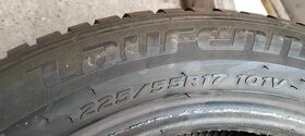 Laufenn 225/55R17 - 4