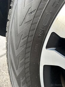 Predám 4x pneu nokian 265/60 r18 - 4