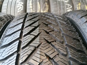 Zimné pneu = 235/55 R17 = GOODYEAR = NOVÉ - 4