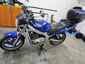 Suzuki GS500 - 4