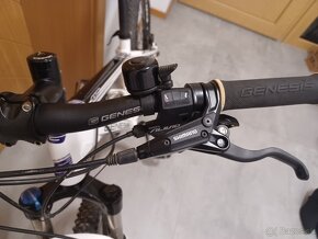 Bicykel Genesis Razor XR15 - 4