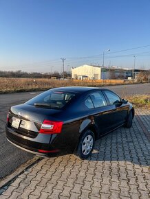 Škoda Octavia 1.6TDI Sedan 2018 - 4