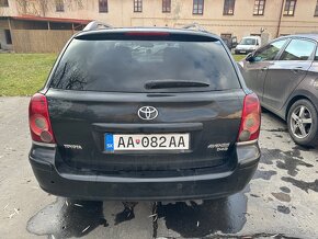 Predám Toyotu Avensis 2,0D - 4