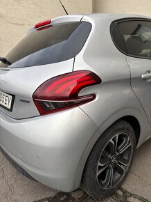 Peugeot 208 2017 91xxx km - 4