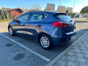 Predám KIA Cee’d 1.4 CRDi WGT Silver - 4