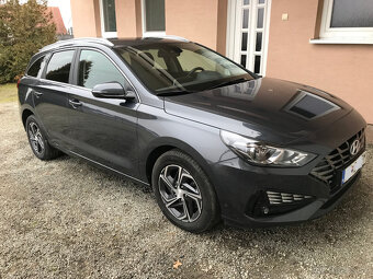 Hyundai i30 CW Kombi 1.5i CVVT Family - 4