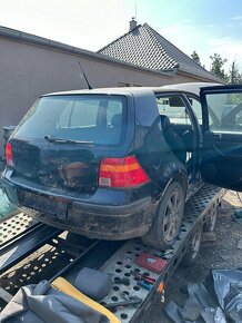 Golf 4 1.4 benzín - 4