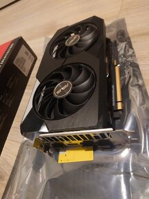 Radeon RX6600 8gb - 4