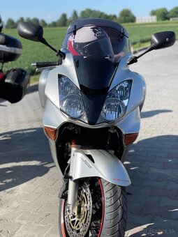 Honda VFR800 VTEC - 4