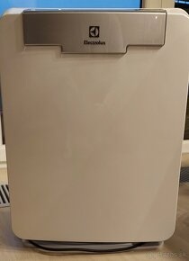 Čistička vzduchu Electrolux + filtre zdarma - 4