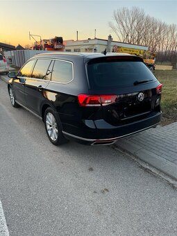 Volkswagen Passat Variant 2.0 TDI DSG Elegance - 4