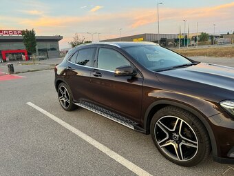 Mercedes-Benz Gla - 4