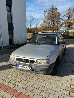 opel astra 1,4 - 4