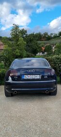 Audi A8 - 4