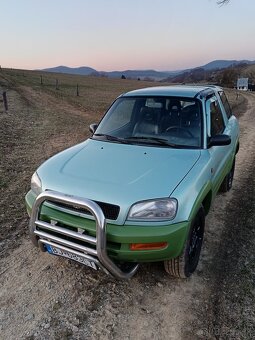 TOYOTA RAV4 - 4