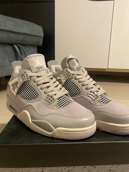 Jordan 4 frozen moments - 4