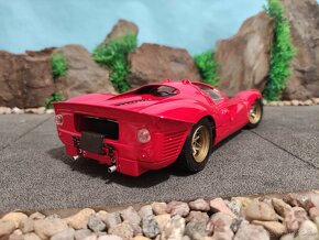 rodám model 1:18 ferrari 330 P4 - 4