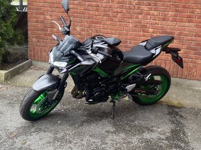 Kawasaki Z900 - 4