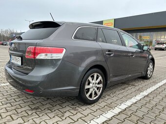 Toyota Avensis 2.2 diesel, Automat. - 4