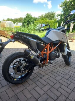 Ktm duke 690 - 4