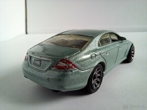 MATCHBOX - MERCEDES-BENZ CLS500 - POZRI DETAILNÉ FOTO - 4