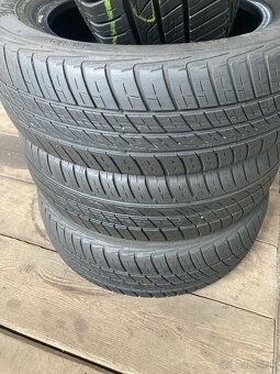 Letné pneu 185/60R15 viem aj prezuť - 4