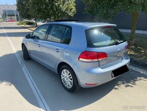 Volkswagen Golf 1.4 Comfortline 5MT, Benzín 59 kW//PANORAMA/ - 4