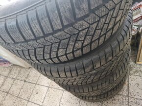 BMW 225/55r16 - 4