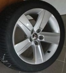 alu  kolesá   ŠKODA    7Jx16 - 4