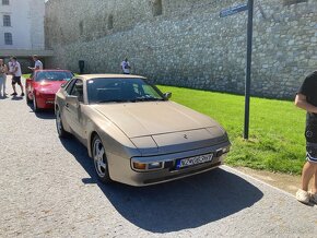 PORSCHE 944 - 4