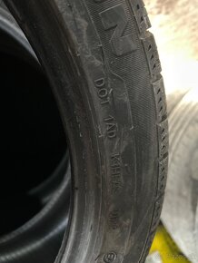 Predám 225/40/ r18 xl - 4