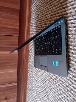 HP Elitebook 820 G1 s i5 , SSD, 12,5" - 4